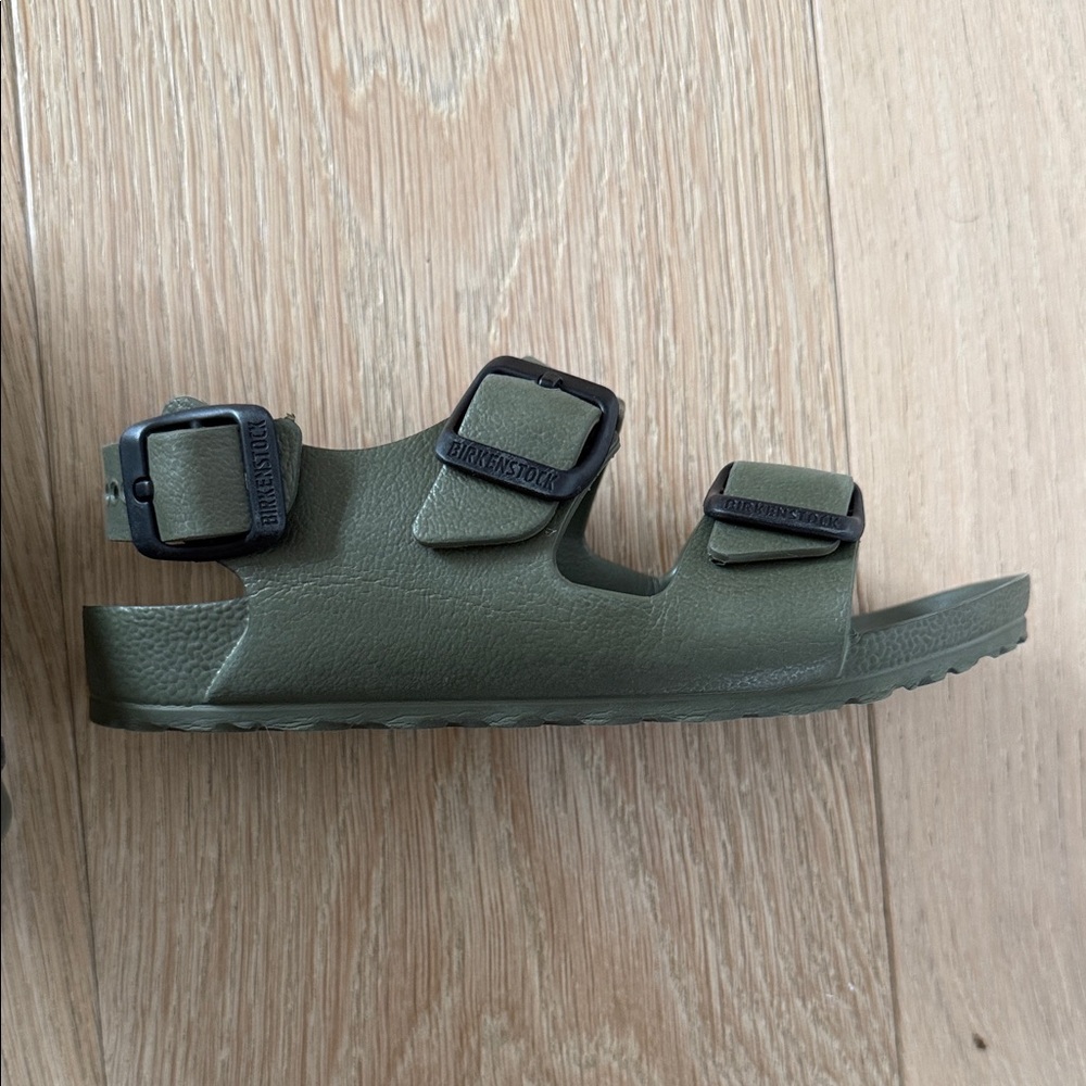 Birkenstock Kids Olive Green Two-Strap EVA Sandals with Black Buckles, Size 28 - Picture 3 of 6